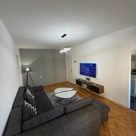 Апартаменты Modern 2br Karpos With Private Parking *