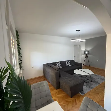 Апартаменты Modern 2br Karpos With Private Parking *